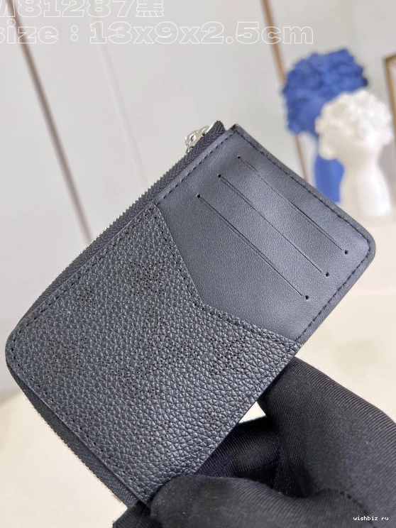 WIS CARD RECTO VERSO LOUIS VUITTON HOLDER 0923